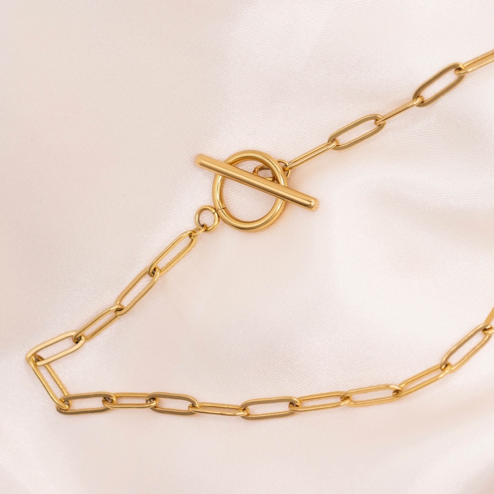 Toggle Clasp Gold Paperclip Chain Necklace